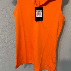 Nike shirt for woman brand new.